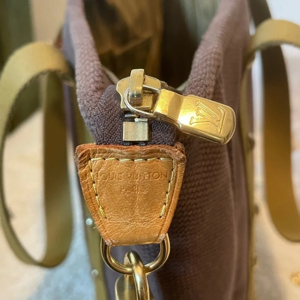 Louis Vuitton Antigua Cabas Brun Canvas Inventeur Tote w/ Lock and Key/Poignet